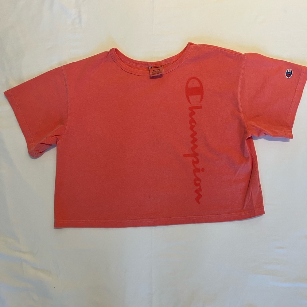 Champion Women’s Coral Crop t-shirt Top size: M